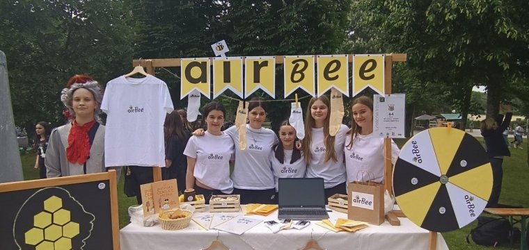 Zlato priznanje za projekt airBee